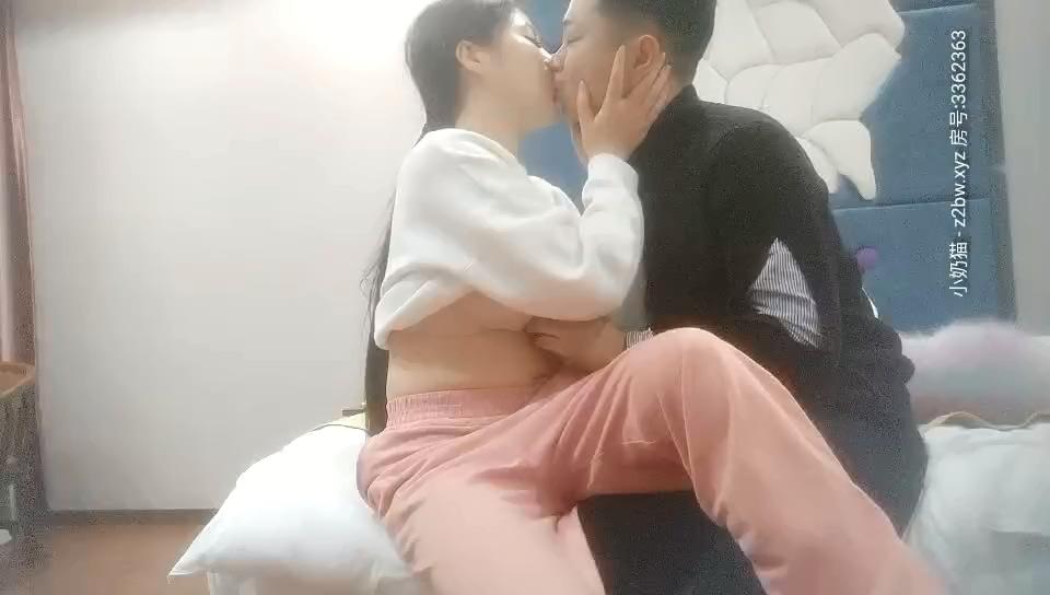 2020.12.06【阿慶探花】甜美小姐姐，吃飯聊天好似情侶，激情啪啪，白嫩美乳花式抽插激情四射