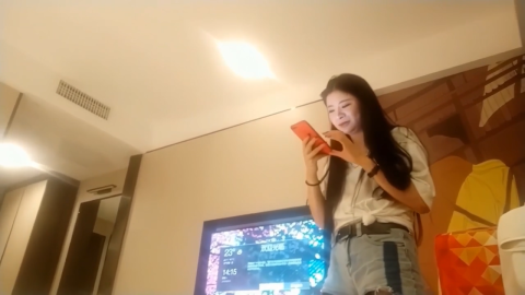 【獨家AI修復】91王老吉微信約173CM漂亮牛仔短褲美女酒店啪啪,要提前支付2000元才讓操,還好有備而來各種操,錢花的值!國語!