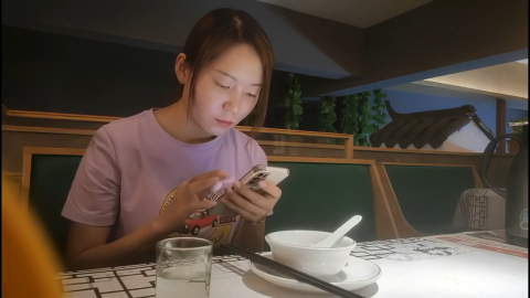 【獨家AI修復】2022.3.19，【胖子傳媒工作室】，最後一晚，良家珠寶妹，共進晚餐，酒店顛鸞倒鳳，對白精彩呻吟銷魂必看佳作