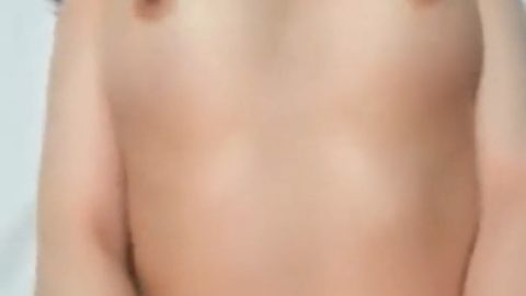 高顏值美眉 被大肉棒無套輸出 嘩嘩大奶子不大不小剛剛好
