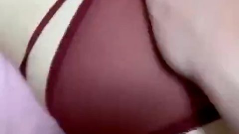 2020.4.15【王子哥專啪學生妹】奔馳哥調教清純學生妹，買了新款iPhone後妹子好聽話，玩弄粉嫩美乳騷穴各種姿勢隨意啪啪