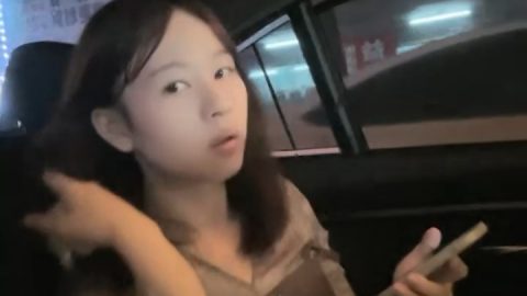 2023.5.19【換妻極品探花】，人妻可遇不可求，新人小幼師，酒店開房玩懲罰遊戲，夫妻6P交換混操