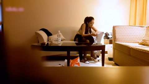 【獨家AI修復】康先生高顏值美女江蘇大學生王悠悠第一期側鏡，絲襪高跟鞋特別性感漂亮，沙發桌子各種姿勢操逼，對白誘惑