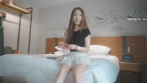 探花老王四川出差陌陌約到的小少婦酒店開房 身材不錯身體柔軟各姿勢配合抽插