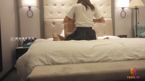 【AI畫質增強】探花檔案~約炮JK女大學生之後入黑絲騷穴，清純絕美，姿勢多種多樣，叫聲誘人！