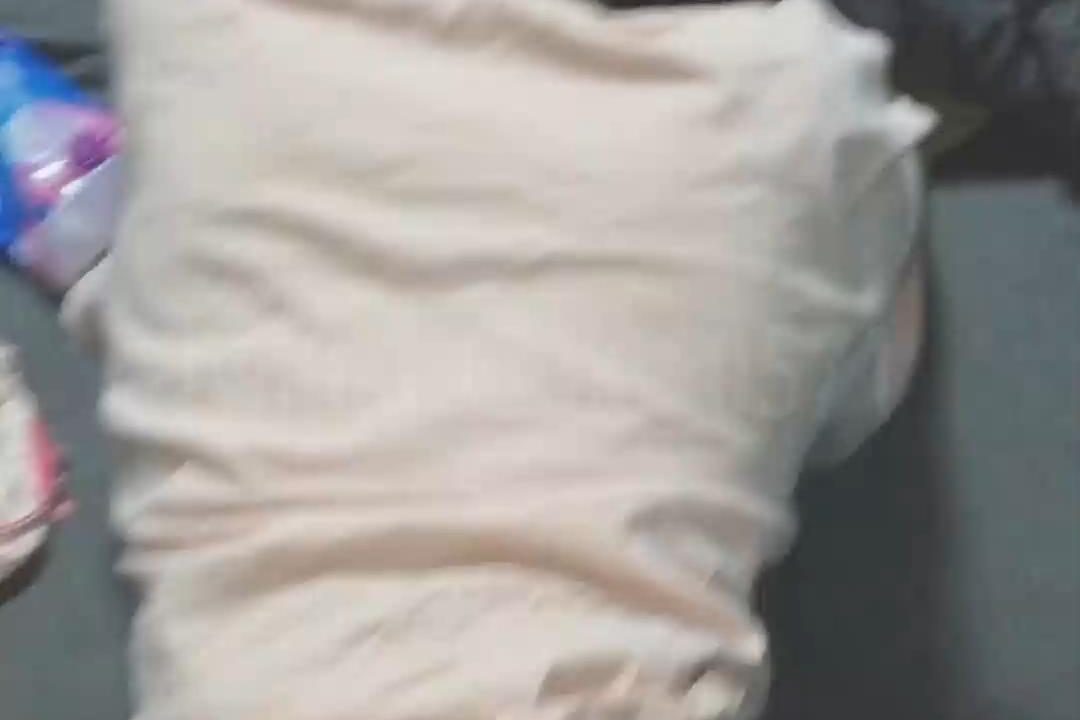 杭州海王「JK_0571」OF約炮實錄 短裙少女被帶回宿舍碎花小內褲掰一邊無套暴操幹出白漿