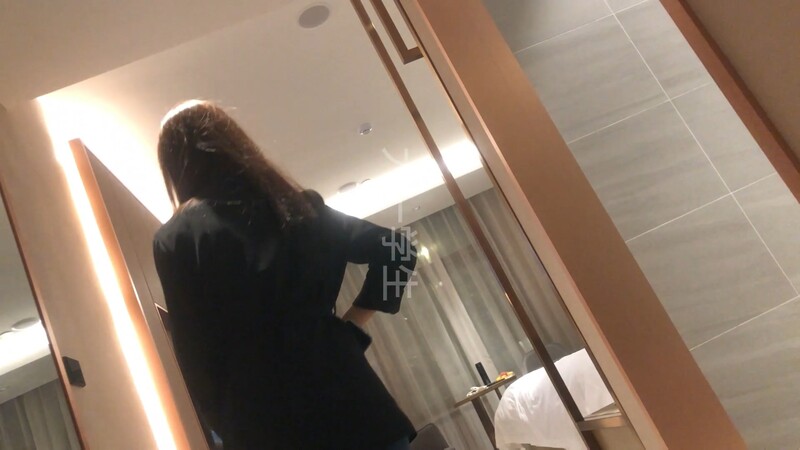 【獅子座】，大一學妹，重金約酒店3P，雪白的大屁股，幹得嗷嗷叫好爽啊