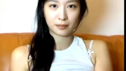 20240815，極品新人，神似江疏影，【新增角色】，在大哥的撩撥下衣衫盡褪，奶子大屁股翹_210727-495