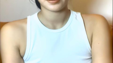 【獨家AI修復】20240820，極品新人，神似江疏影，【新增角色】，突破大尺度，主動自慰，極品美乳翹臀俏佳人