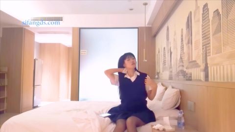 【獨家AI修復】【yukiko探花原創】約的一個黑長直學生妹，她一個多月沒跟男朋友做了，做得時候叫的可爽了。受不了